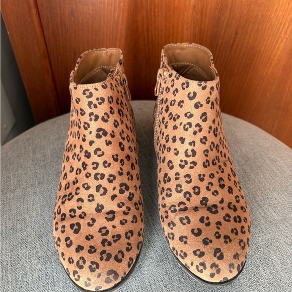 Cat & Jack Girls Leopard Print Booties – Size 3 - Picture 2 of 7